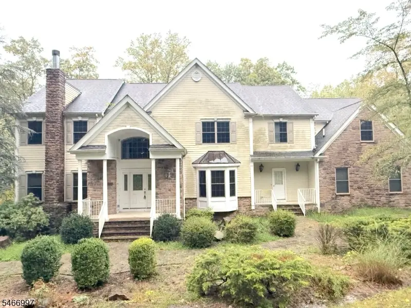 1 Beaver Brook Rd, Clinton, NJ 08801 - #1