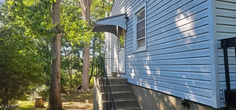 26 Woods Edge Rd, Byram Center, NJ 07874 - #2