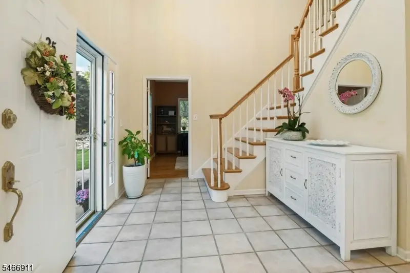 25 Hidden Pond Ct, Raritan, NJ 08869 - #2