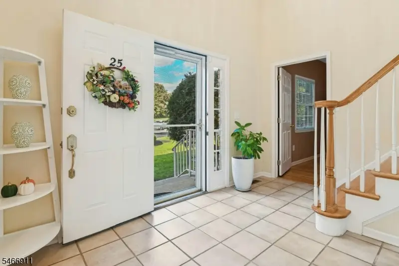 25 Hidden Pond Ct, Raritan, NJ 08869 - #3