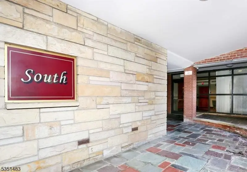 208 Anderson St #7C, Hackensack, NJ 07601 - #2