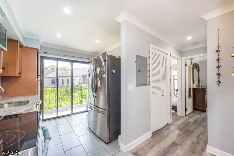 323 Gill Ln #12R, Iselin, NJ 08830 - #3