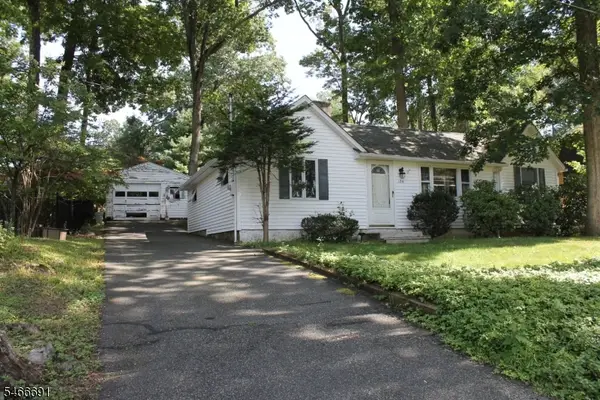 124 New Jersey Ave, Jefferson Twp., NJ 07849