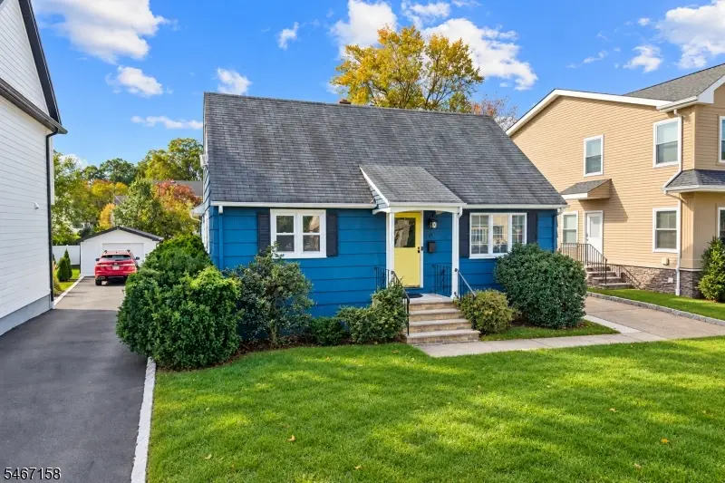 49 Warren St, Clifton, NJ 07013 - #2
