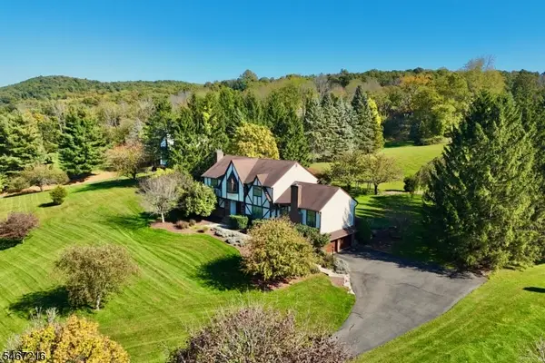 34 Deire Dr, Sparta Twp., NJ 07871