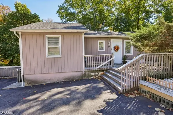 47 Jefferson Trl, Hopatcong Boro, NJ 07843