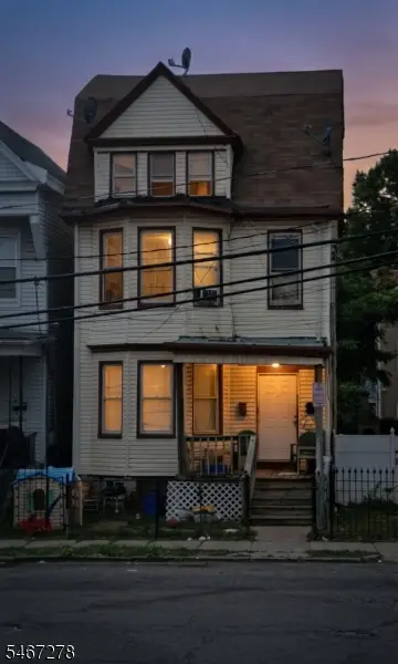 94 Peabody Pl, Newark City, NJ 07104
