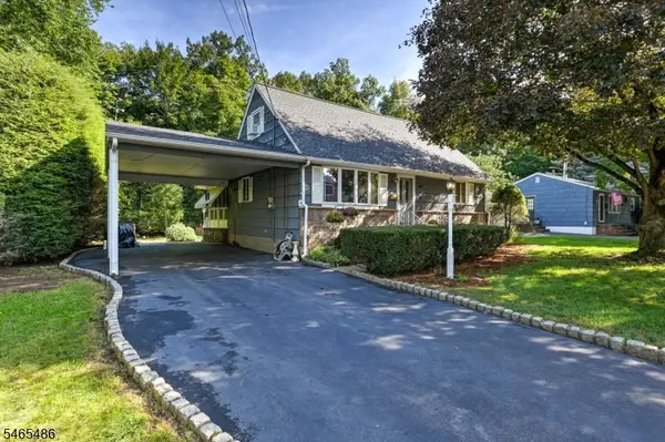 13 Graham Pl, Wanaque Boro, NJ 07465