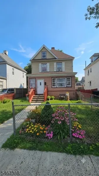 919 W 5th St, Plainfield City, NJ 07063