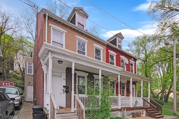 77 Brainard St, Phillipsburg Town, NJ 08865