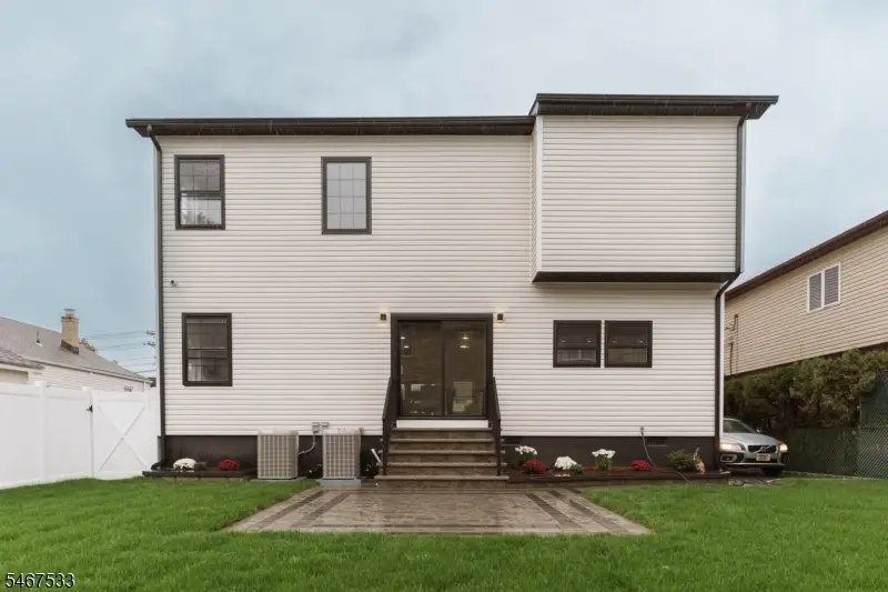 138 5th St, Saddle Brook, NJ 07663 - #3