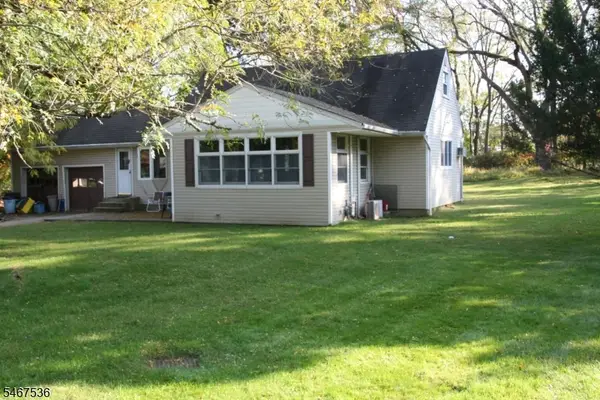 9 Robin Hood Rd, Parsippany-Troy Hills Twp., NJ 07950
