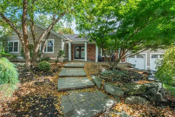 11 Flanders Dr, Montville Twp., NJ 07058