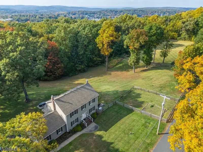 9 Old Traveled Way, Roxbury, NJ 07852 - #2