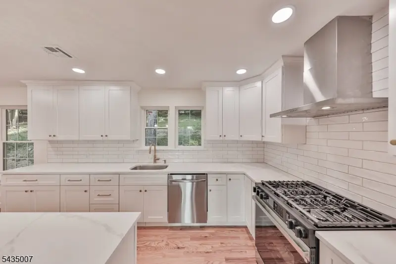 90 Chestnut St, Morristown, NJ 07960 - #1