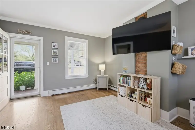 28 East St, Annandale, NJ 08801 - #3