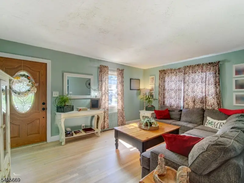 39 Westover Ave, West Caldwell, NJ 07006 - #2