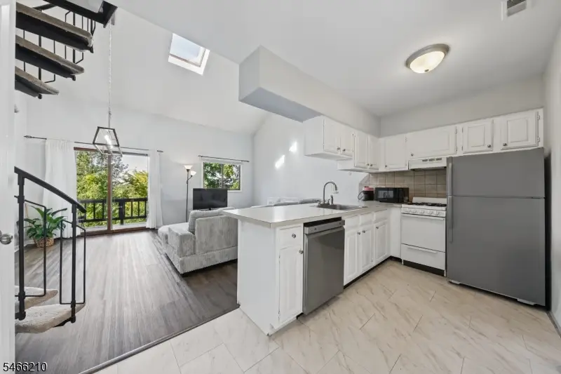 1 Red Lodge Dr, Unit 6, Vernon Center, NJ 07462 - #2