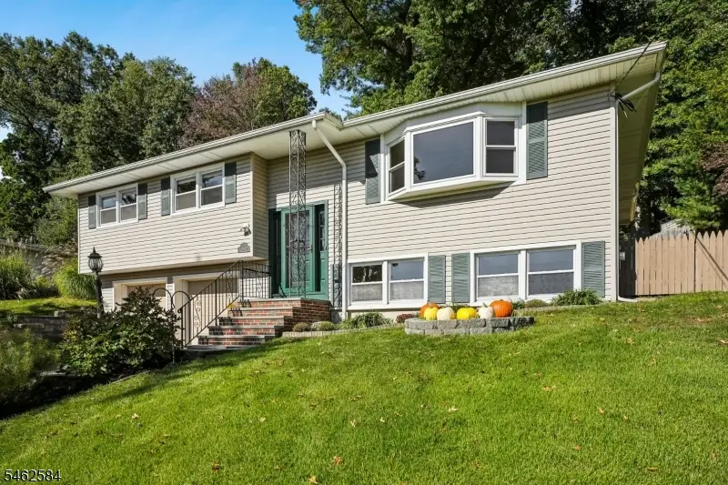 907 Pleasant Valley Way, West Orange, NJ 07052 - #3