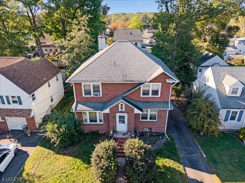 612 Roosevelt St, Westfield, NJ 07090 - #1