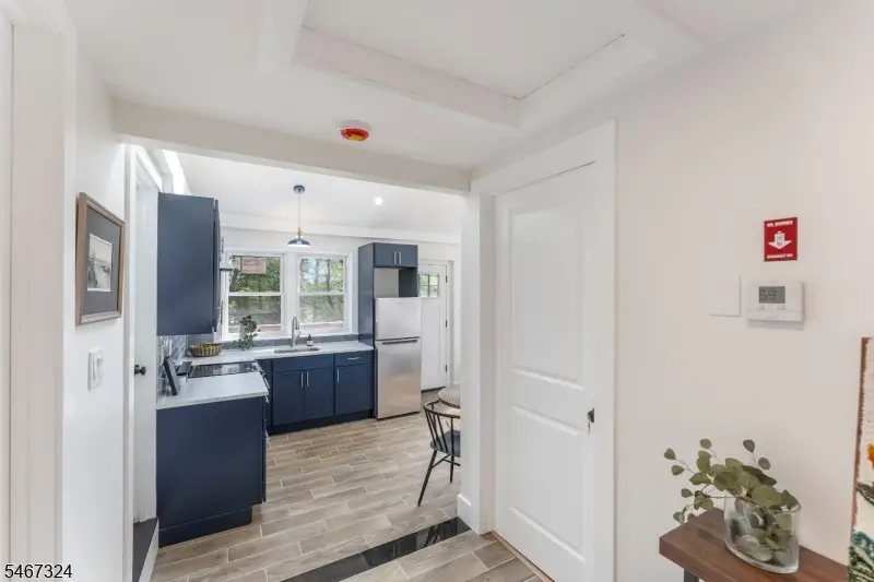 11 Laketop Dr, Hampton, NJ 07860 - #2