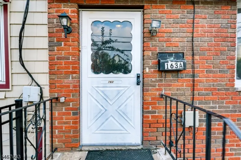 1635 Lincoln St, Jersey City, NJ 07307 - #1
