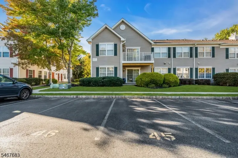 69 Williamson Ct, Bradley Gardens, NJ 08807 - #3