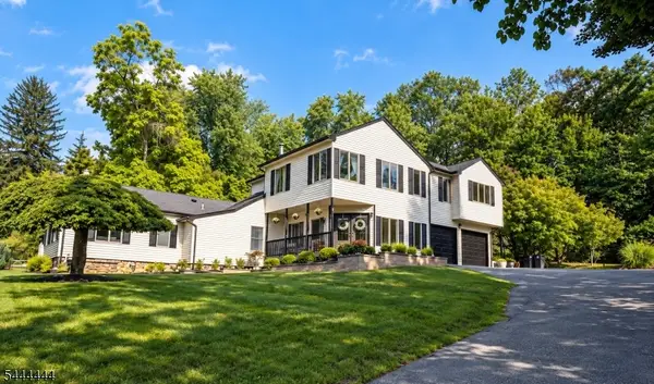 39 Hillcrest Avenue, Montville Twp., NJ 07045