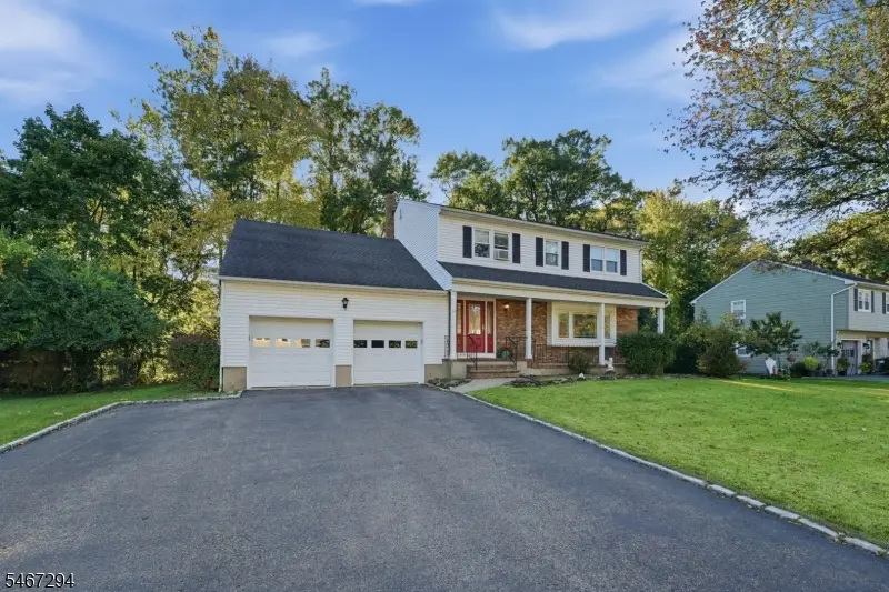 14 Whitaker Pl, West Caldwell, NJ 07006 - #2