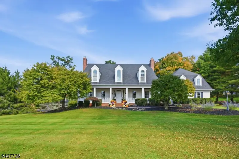 6 Wedgewood Dr, Clinton, NJ 08801 - #2
