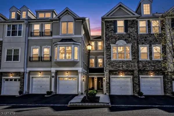 31 Barrister St, Clifton City, NJ 07013