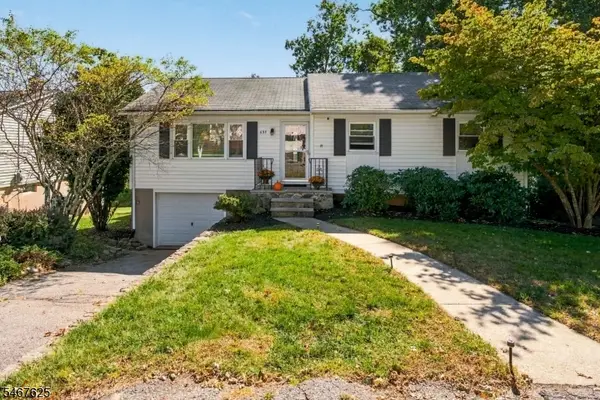 635 Bensel Dr, Mount Arlington Boro, NJ 07850