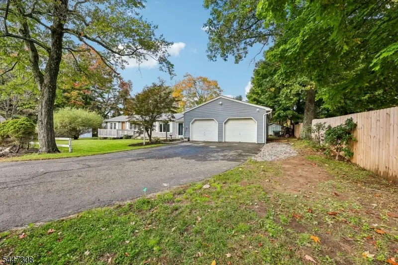 8 Summit Rd, Stockholm, NJ 07460 - #1