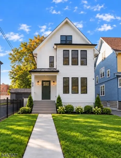 30 Irving St., Unit 1 #1, Montclair Twp., NJ 07042