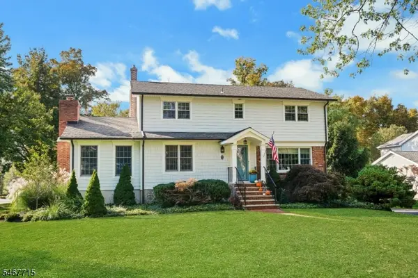 2 Mansfield Ct, Mendham Boro, NJ 07945