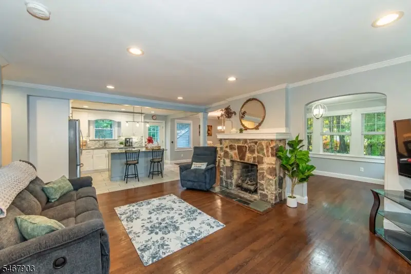 260 Cozy Lake Rd, Oak Ridge, NJ 07438 - #1