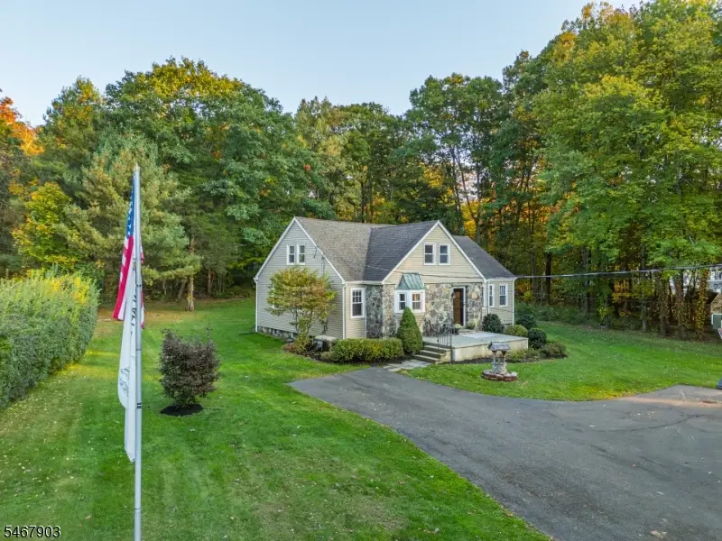 260 Cozy Lake Rd, Oak Ridge, NJ 07438 - #2