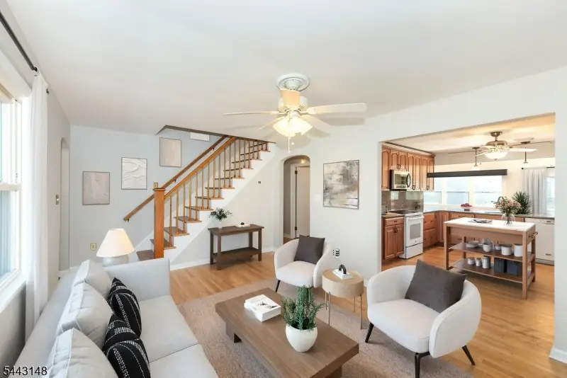 18 N Hillside Ave, Roxbury, NJ 07876 - #3