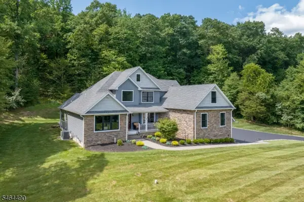 1 Sydney Ln, Lebanon Twp., NJ 07865