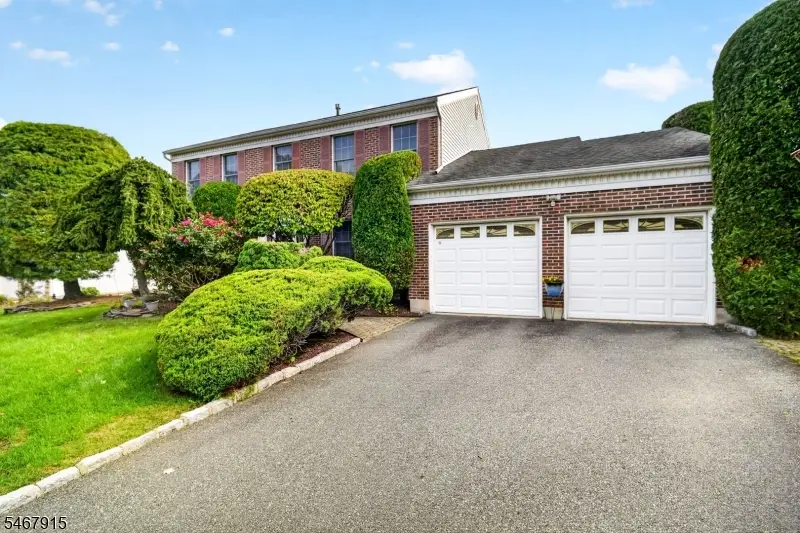 13 Drexel Hill Dr, South Brunswick, NJ 08824 - #2