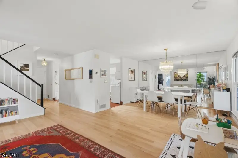 150 Dezenzo Ln, West Orange, NJ 07052 - #3