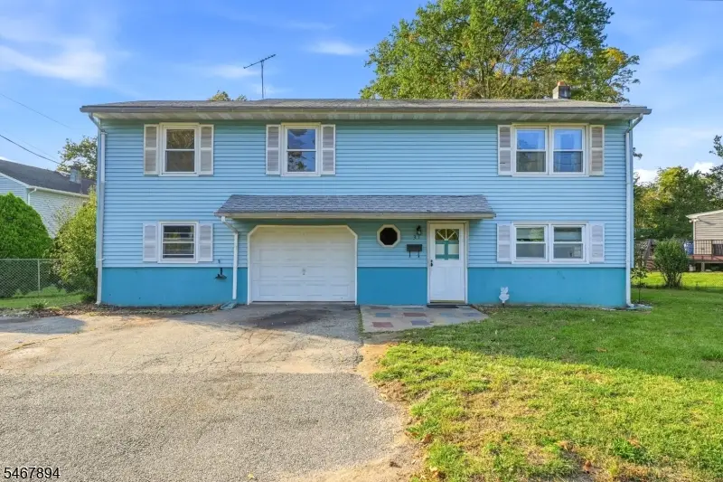 31 Beachwood Rd, Parsippany Troy Hills, NJ 07054 - #1