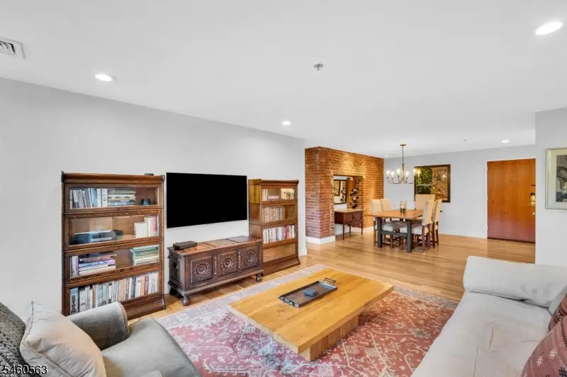 260 Main St #110, Singac, NJ 07424 - #3