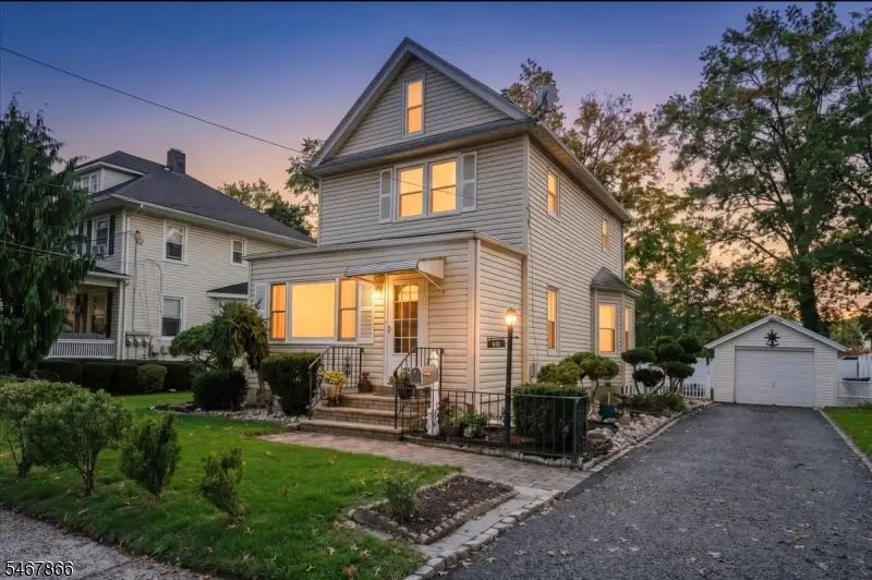 416 Forest Rd, Scotch Plains, NJ 07076 - #1