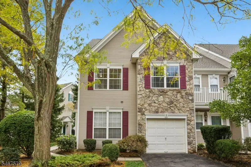 2 Charleston Ct, The Hills, NJ 07920 - #1