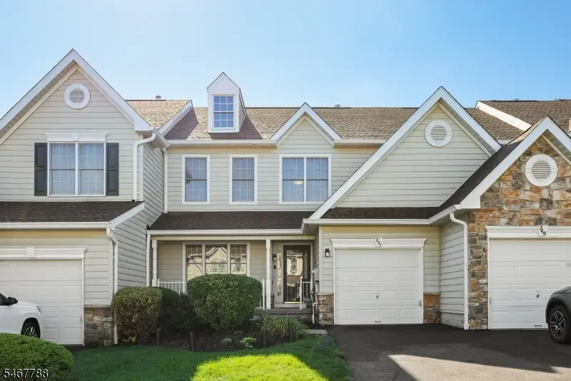 251 Patriot Hill Dr, The Hills, NJ 07920 - #1
