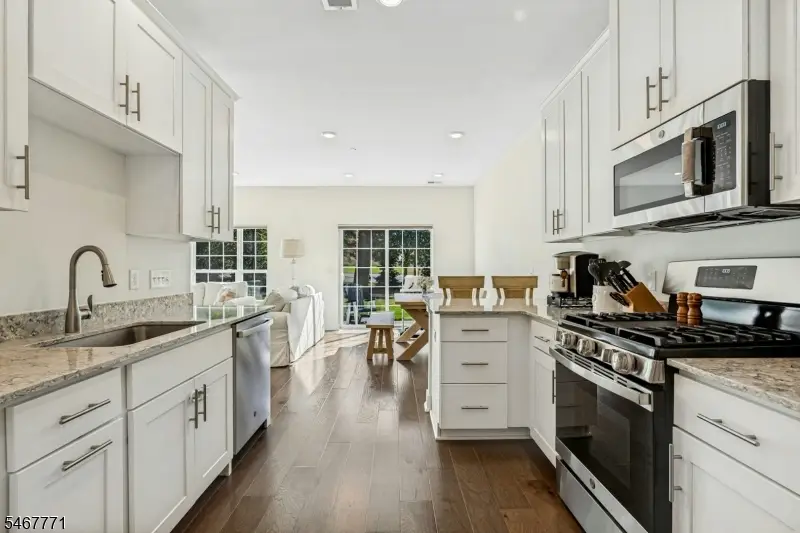 53 Veterans Way, Morris Plains, NJ 07950 - #2