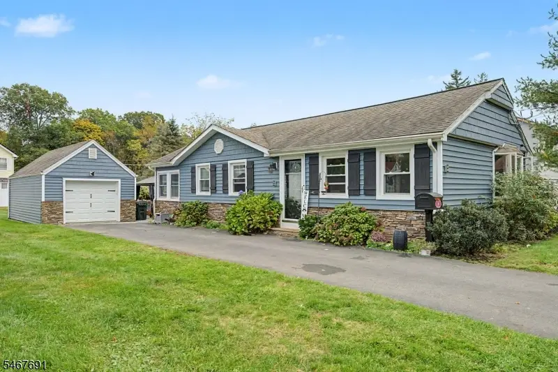8 Yale St, Budd Lake, NJ 07828 - #1