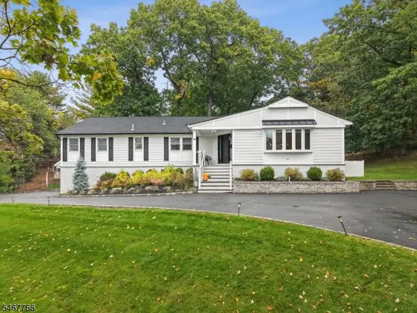 64 N Hillside Ave, Livingston Twp., NJ 07039