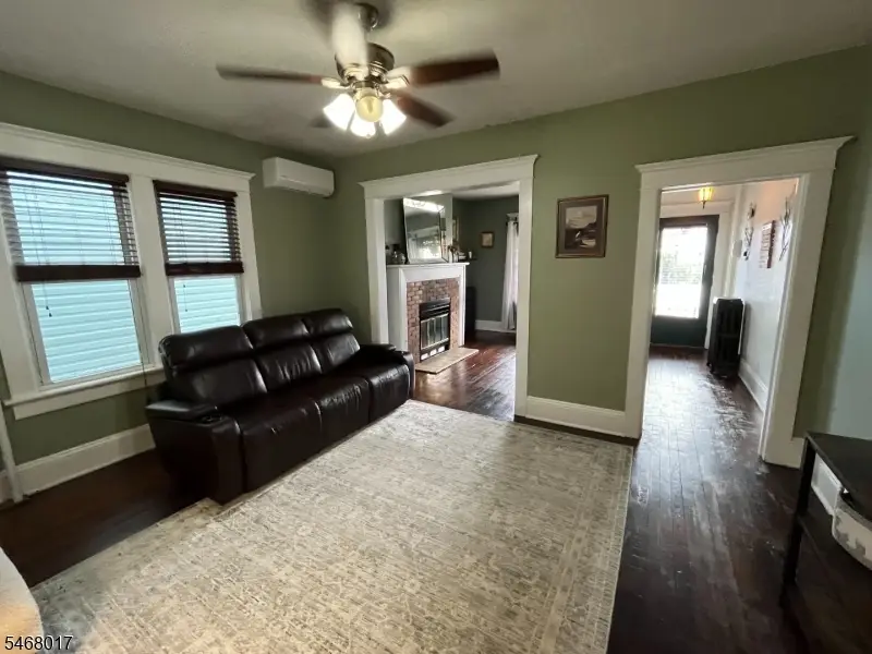 82 Evelyn Ave, Phillipsburg, NJ 08865 - #3